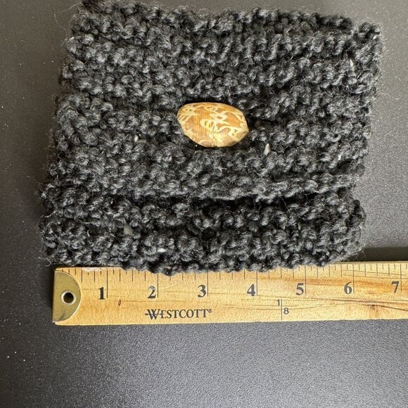 Vintage Black Crochet Knit Satin-Lined Pouch Coin Purse Mini-Wallet, Shell Clasp - Picture 6 of 7